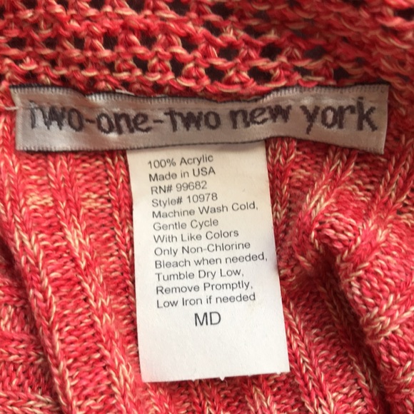 Cute cover up/ light sweater in coral color. - Picture 5 of 5